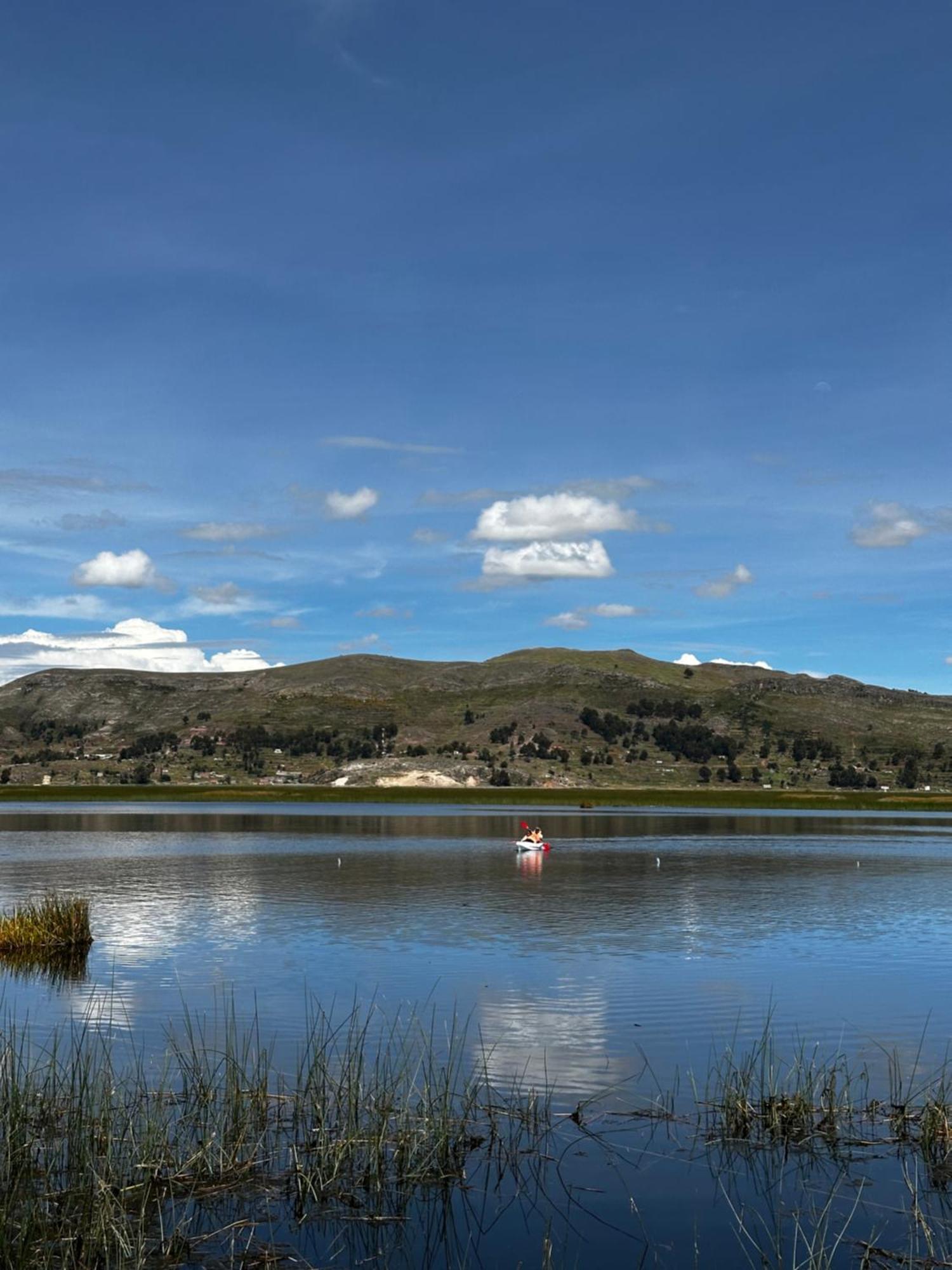Uros Waliski Lodge Puno Exterior foto