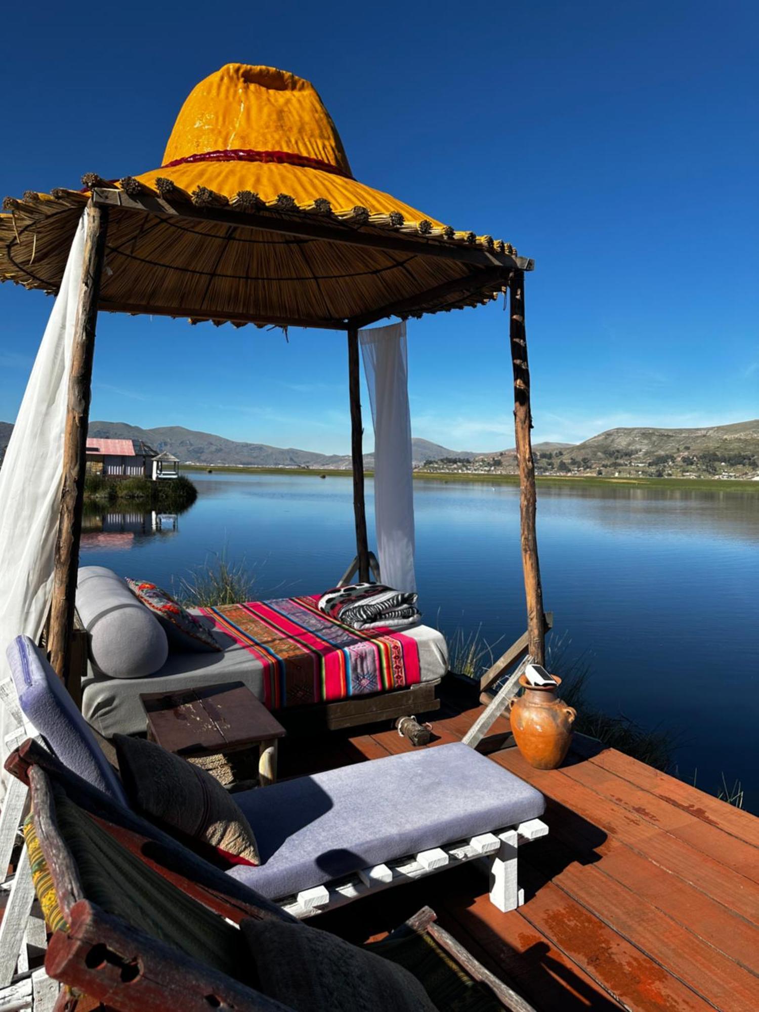 Uros Waliski Lodge Puno Exterior foto