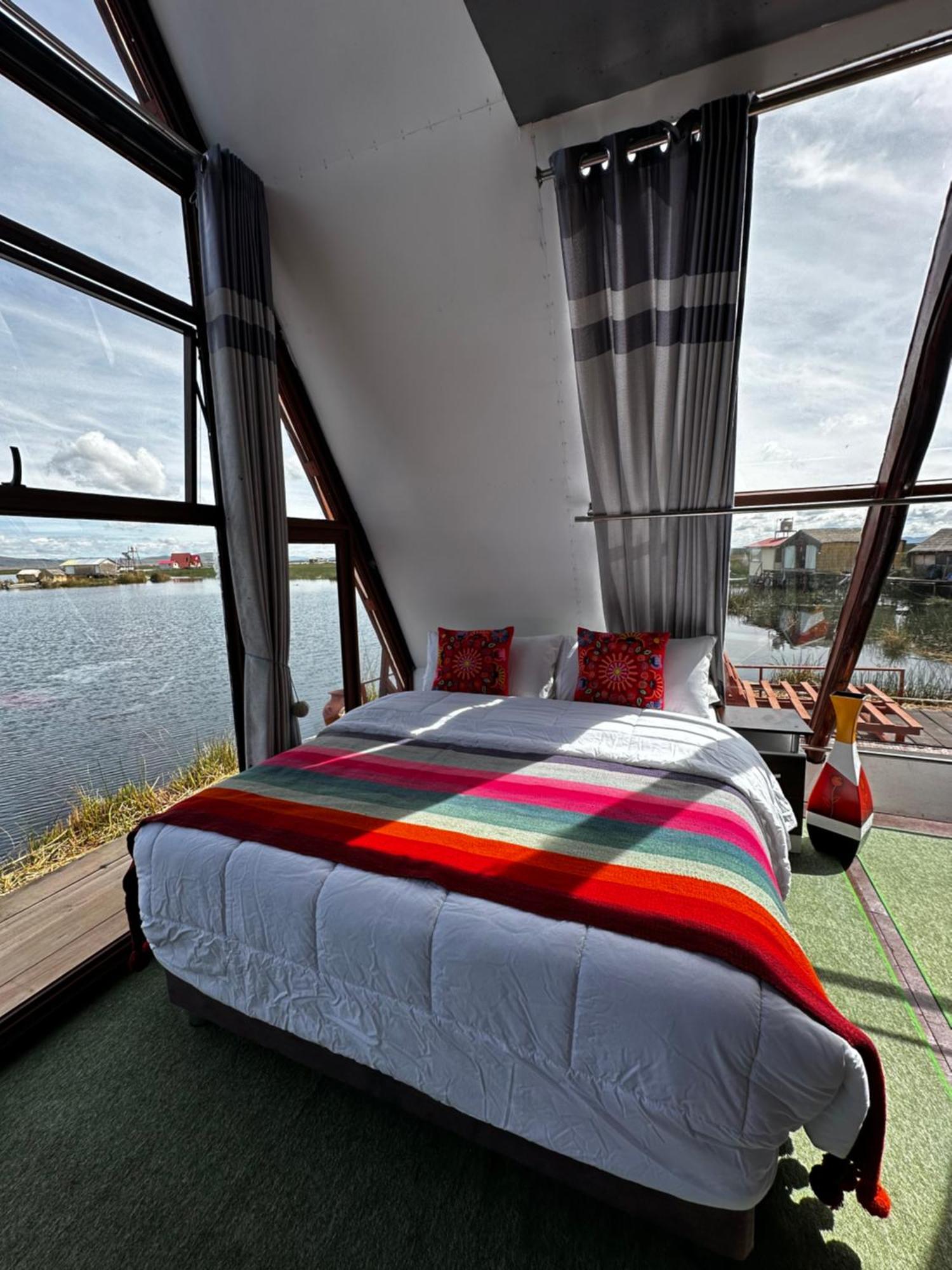 Uros Waliski Lodge Puno Exterior foto