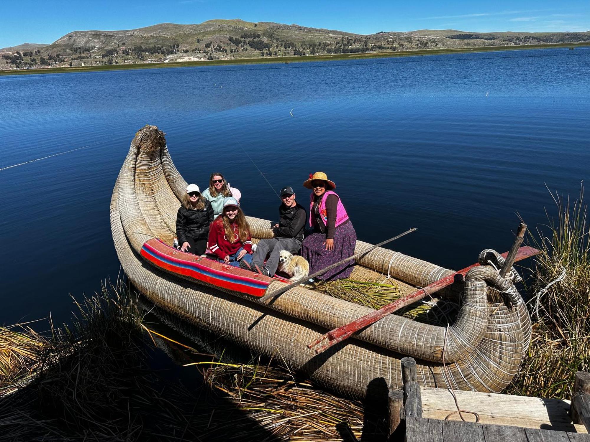 Uros Waliski Lodge Puno Exterior foto