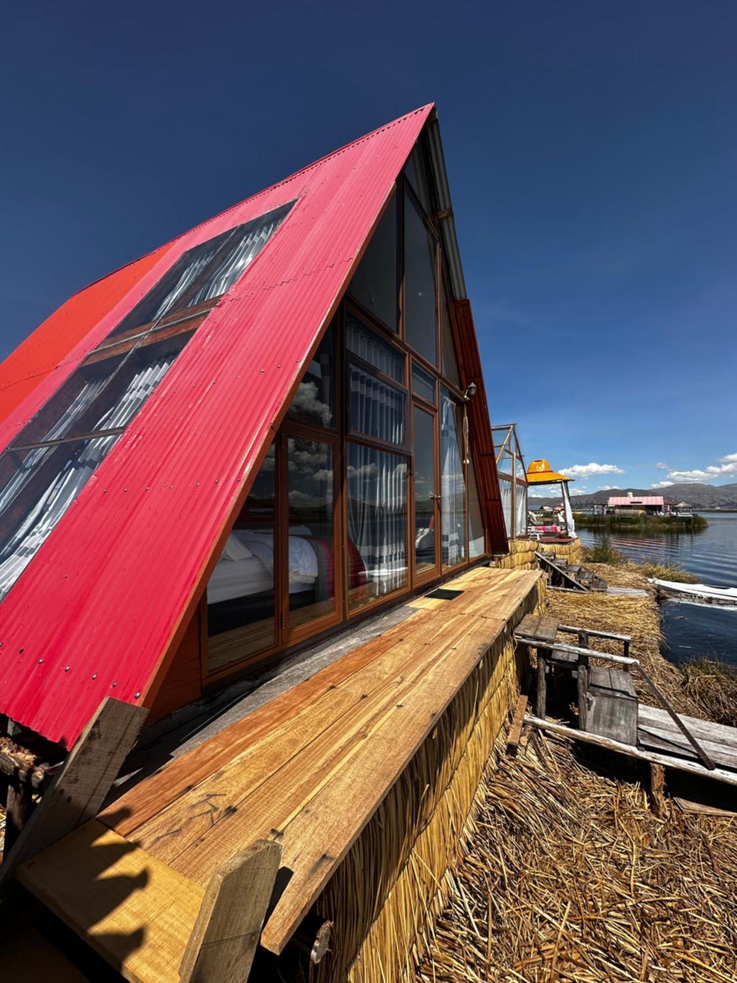 Uros Waliski Lodge Puno Exterior foto