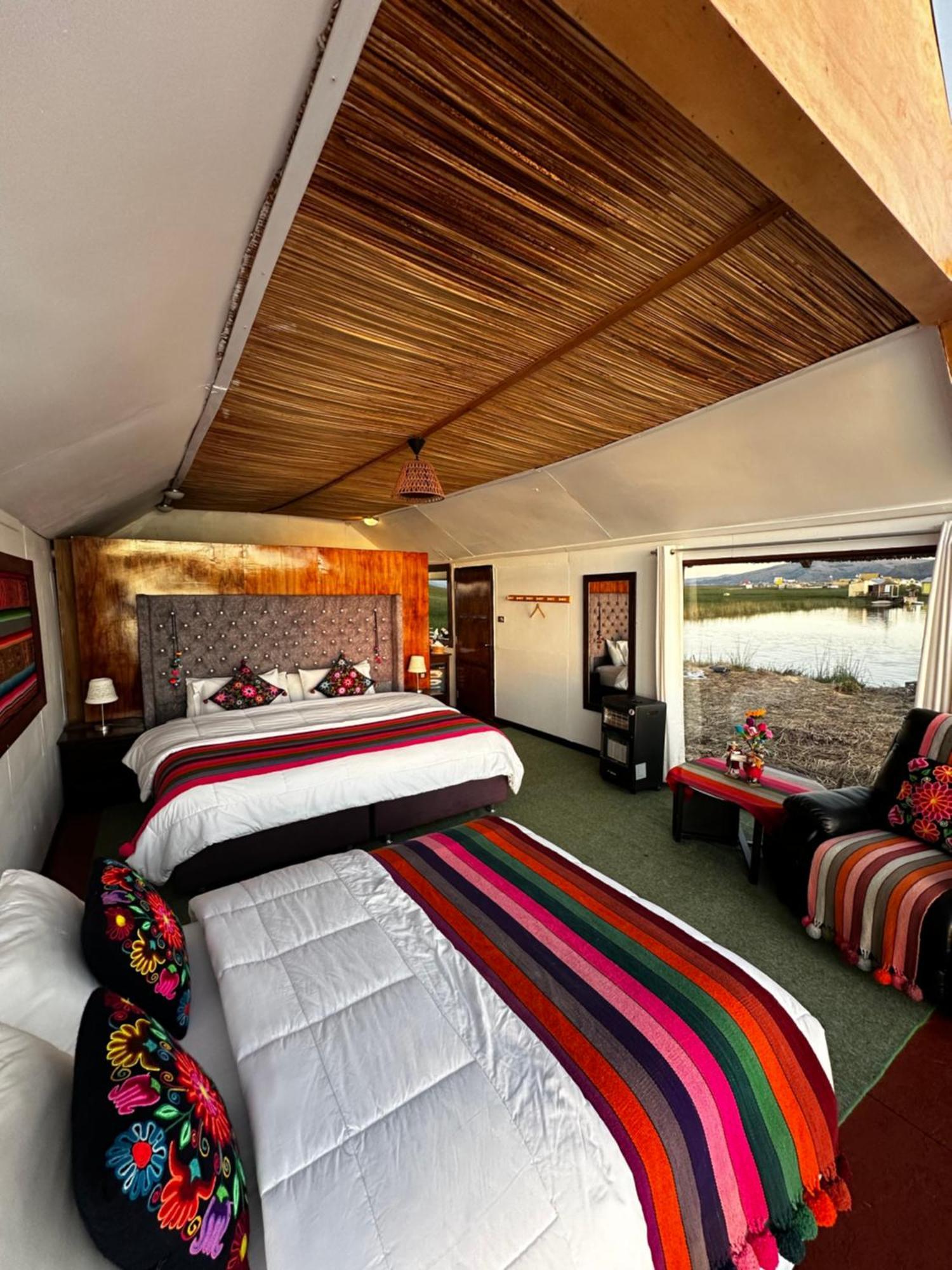 Uros Waliski Lodge Puno Exterior foto
